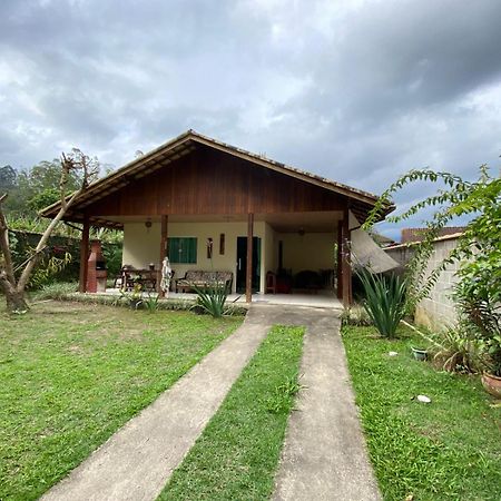 Lumiar Casa Solar Churrasqueira Com 3 Quartos Sendo Um Suite Arejada, Jardim A 700M Do Centro 외부 사진