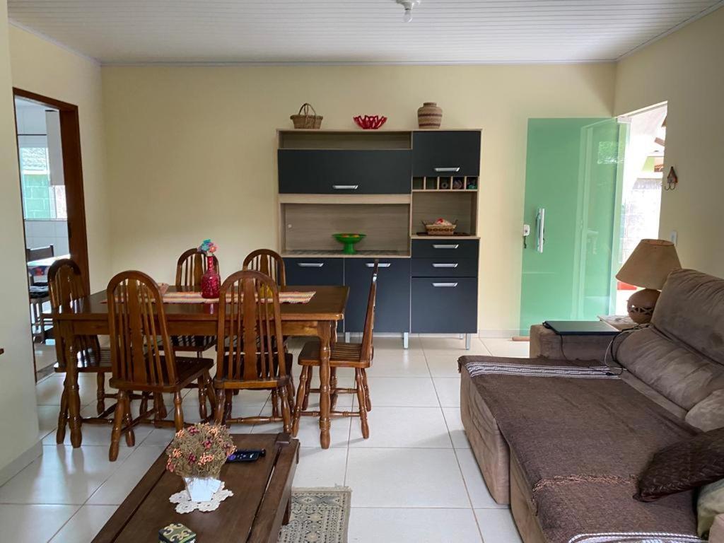Lumiar Casa Solar Churrasqueira Com 3 Quartos Sendo Um Suite Arejada, Jardim A 700M Do Centro 외부 사진