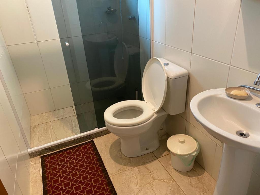 Lumiar Casa Solar Churrasqueira Com 3 Quartos Sendo Um Suite Arejada, Jardim A 700M Do Centro 외부 사진